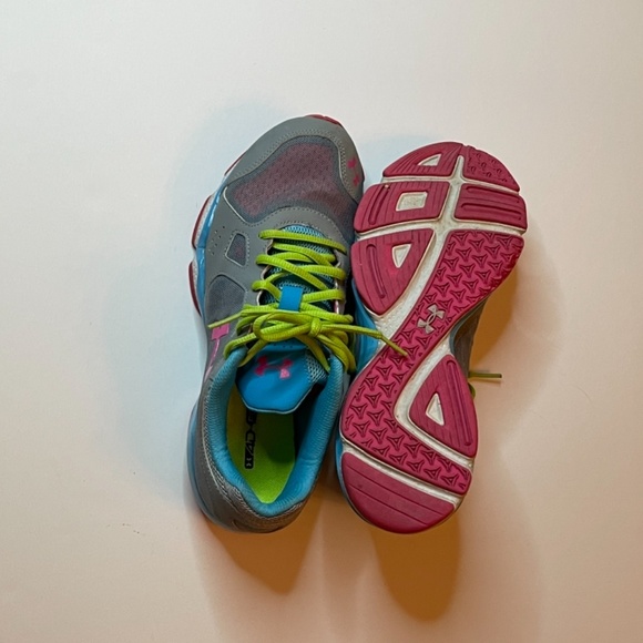 Women’s shoes - Picture 2 of 3